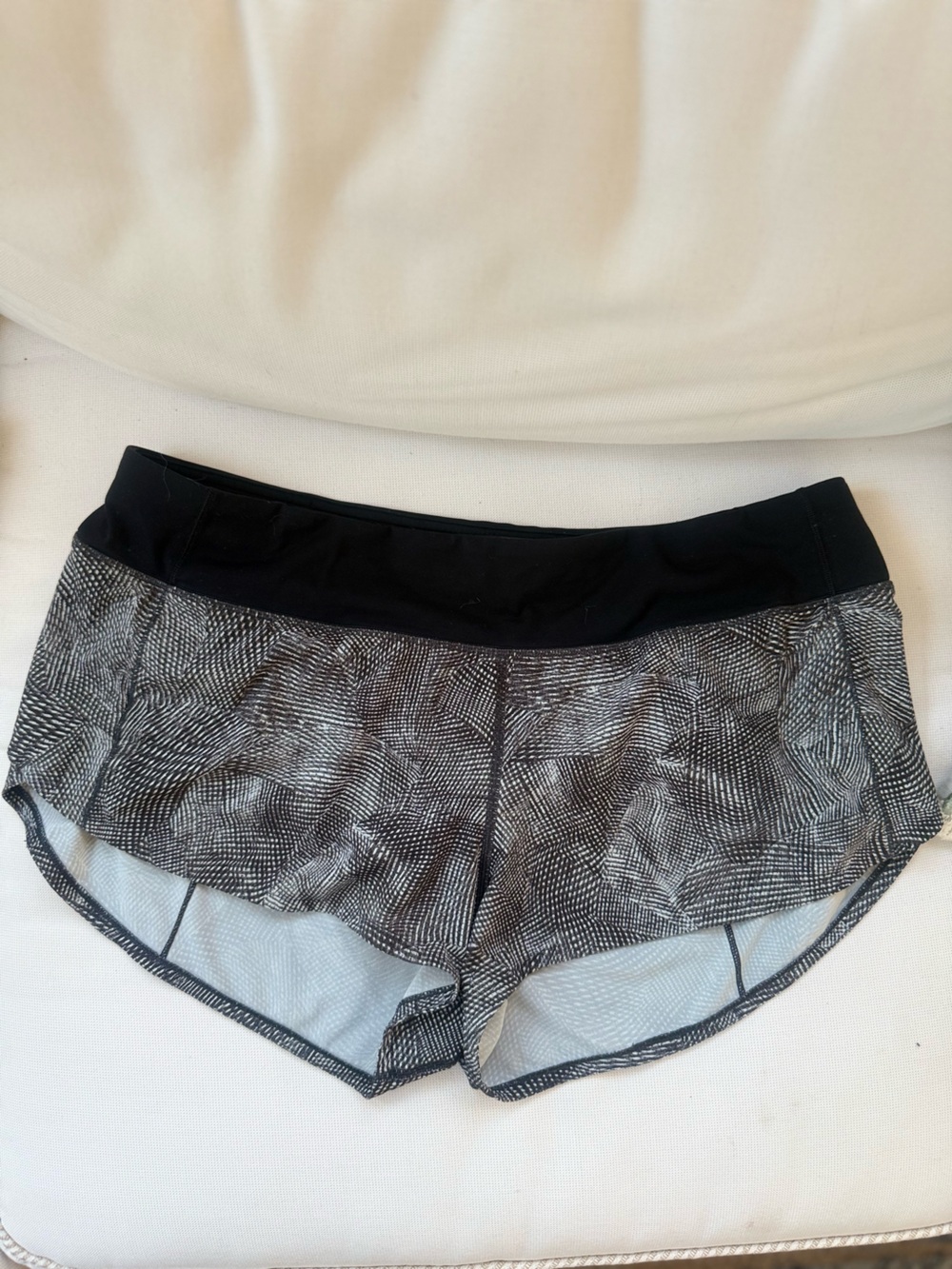 lululemon speed up shorts 4” sz 10 velocity mesh island mist EUC